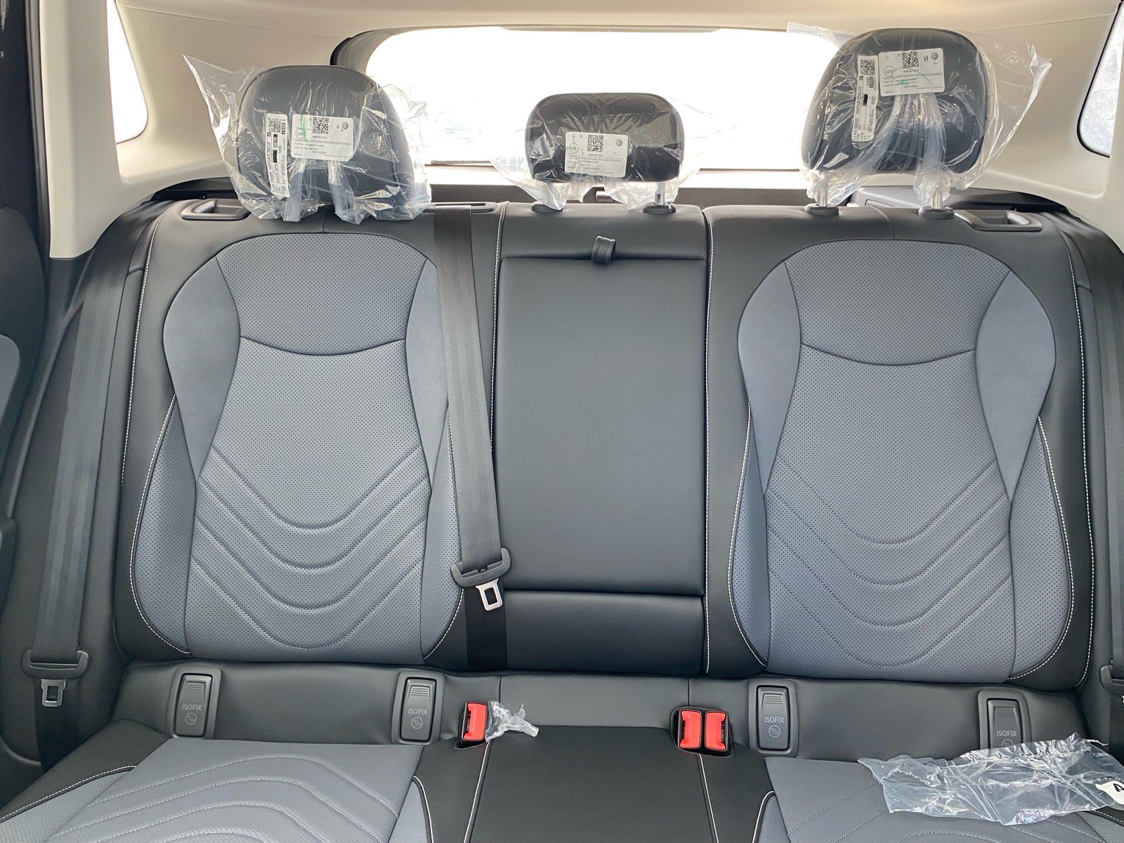 New 2026 Volkswagen Tiguan SE FWD image 9