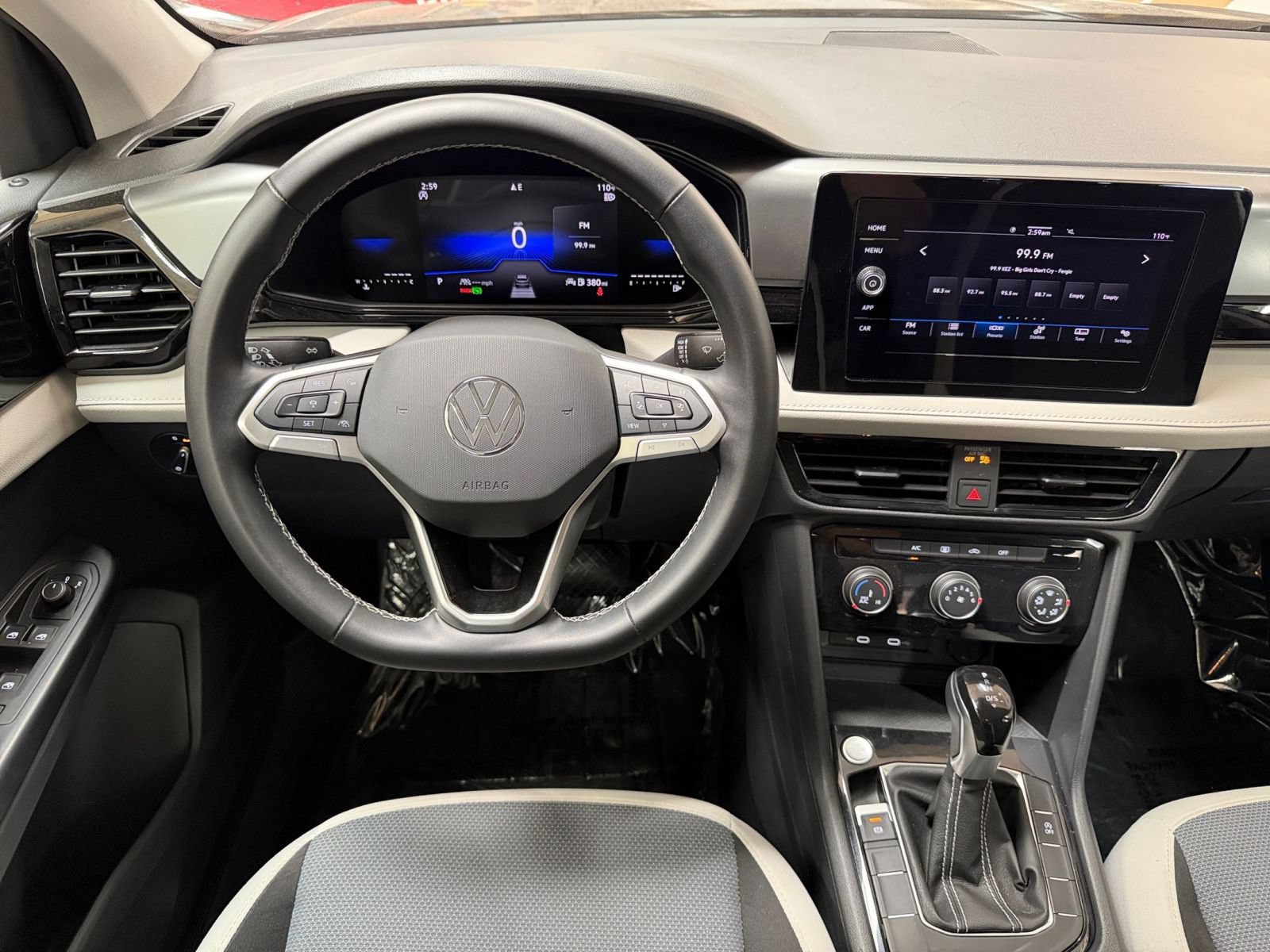 Used 2026 Volkswagen Taos S FWD image 27