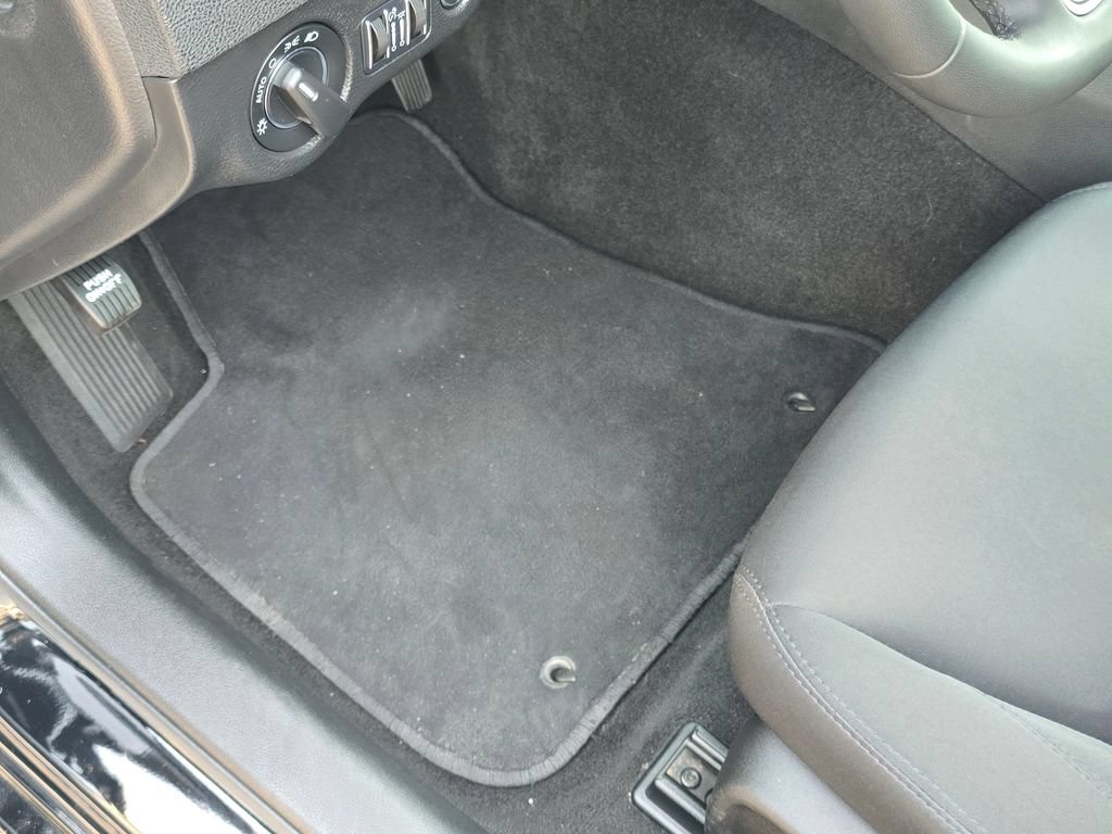 Used 2023 Chrysler 300 Touring RWD image 31