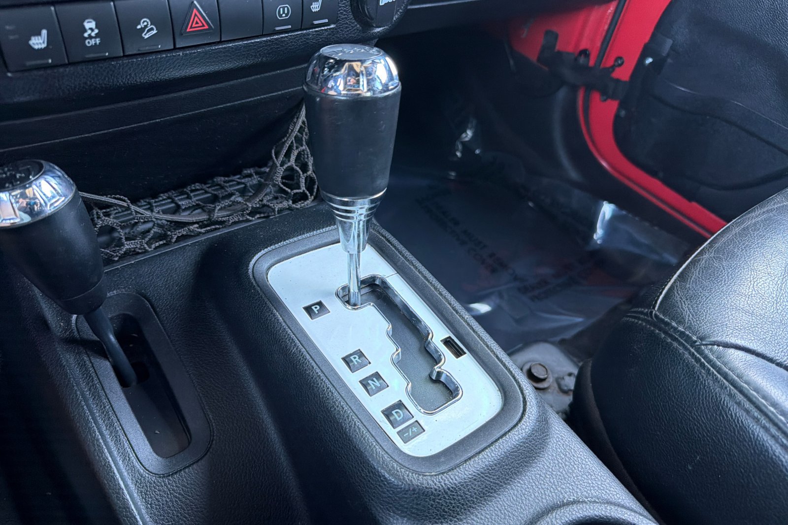 Used 2013 Jeep Wrangler Unlimited Sahara w/ Connectivity Group image 20