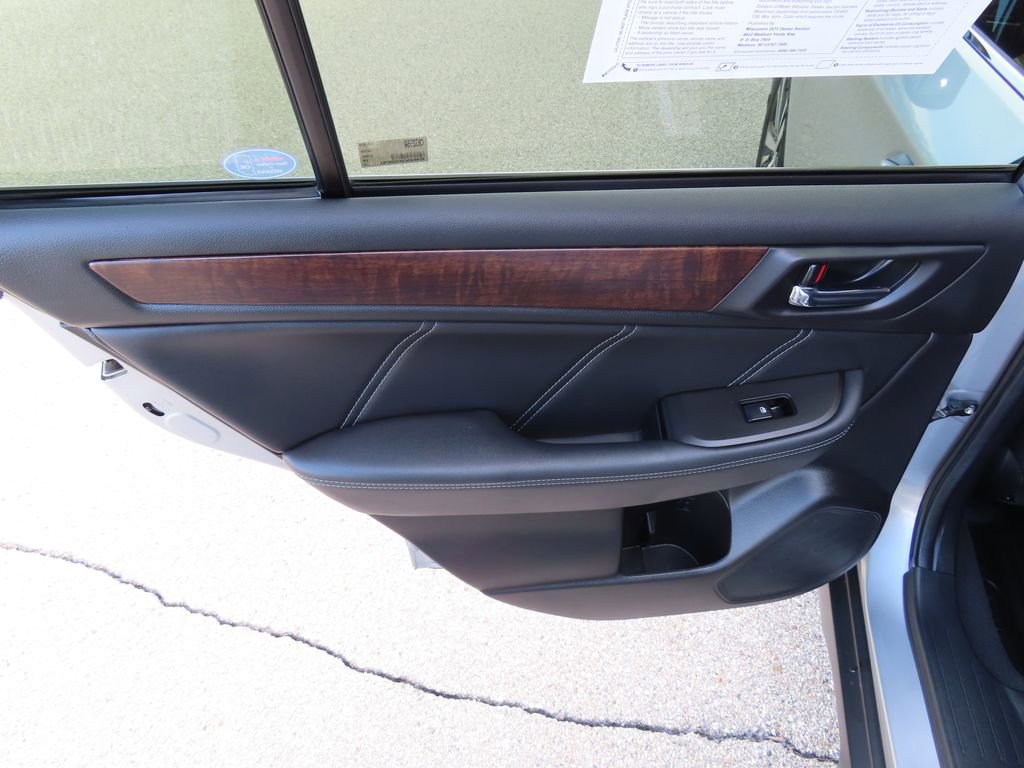 Used 2019 Subaru Outback 3.6R Limited w/ Popular Package #2 image 32