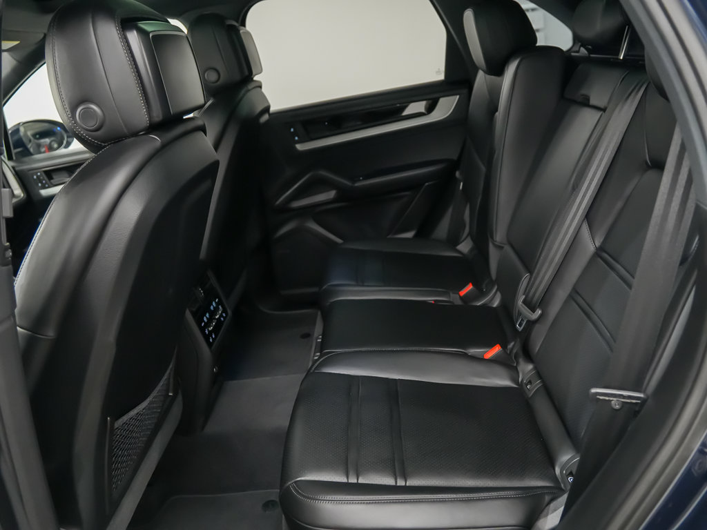 New 2026 Porsche Cayenne S w/ Premium Package Plus AWD/4WD image 17
