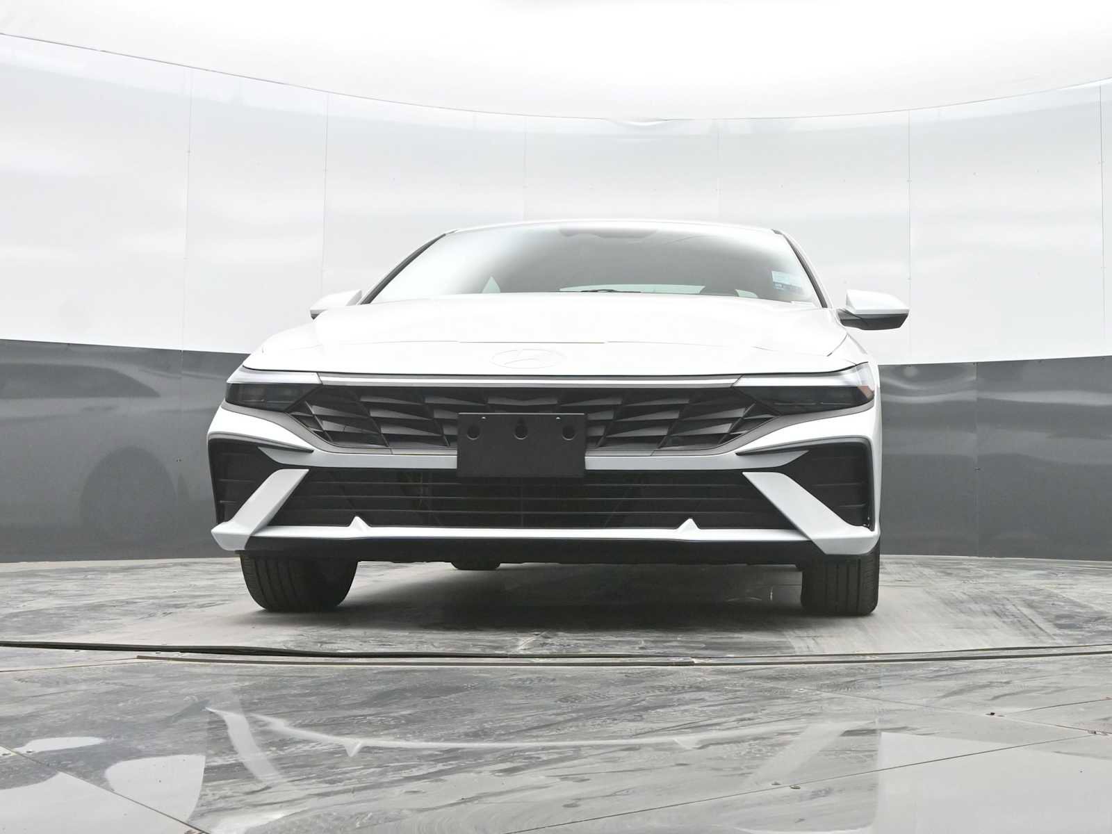 New 2026 Hyundai Elantra Blue image 24