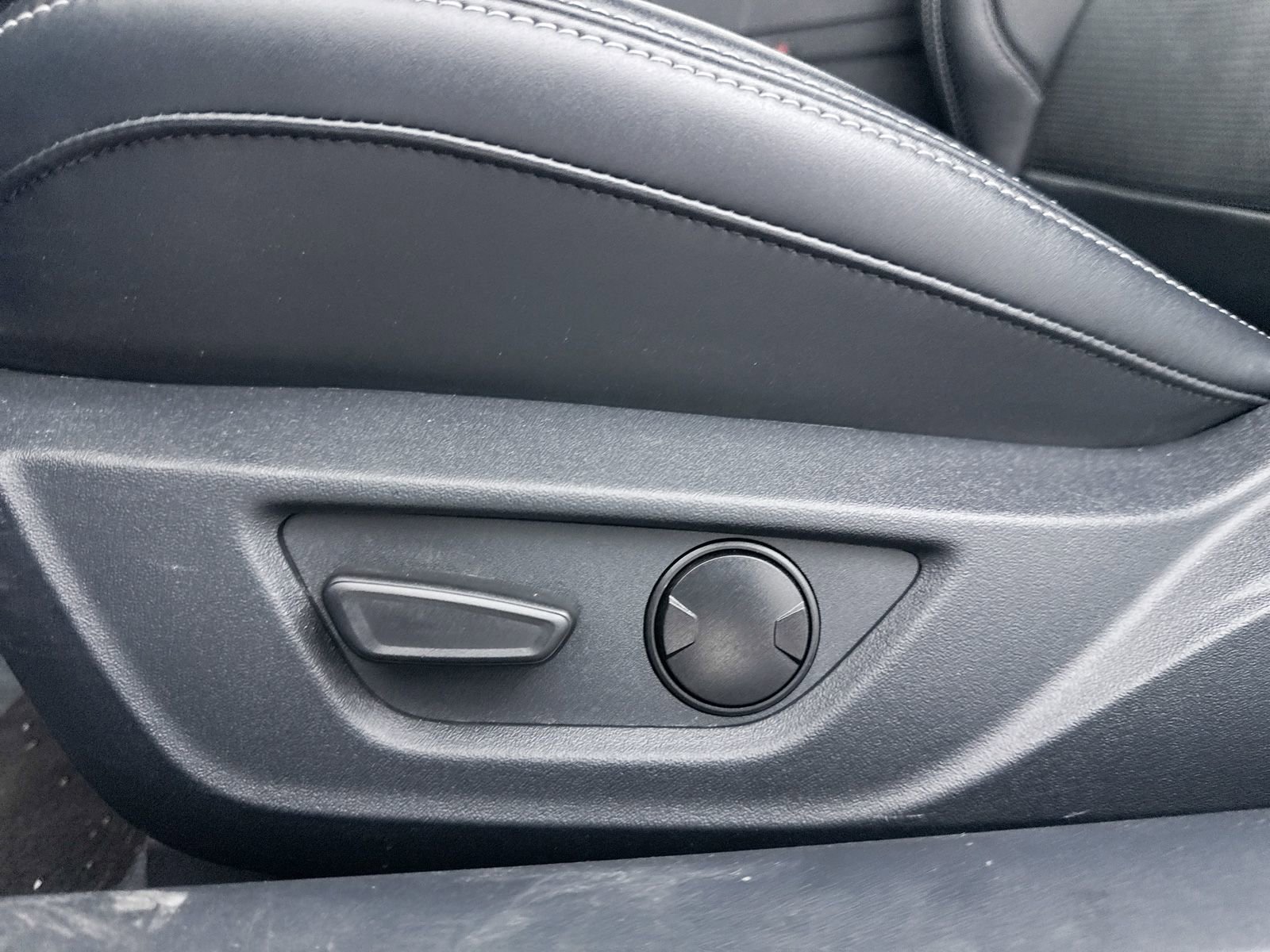 Used 2024 Ford Mustang GT Premium image 28