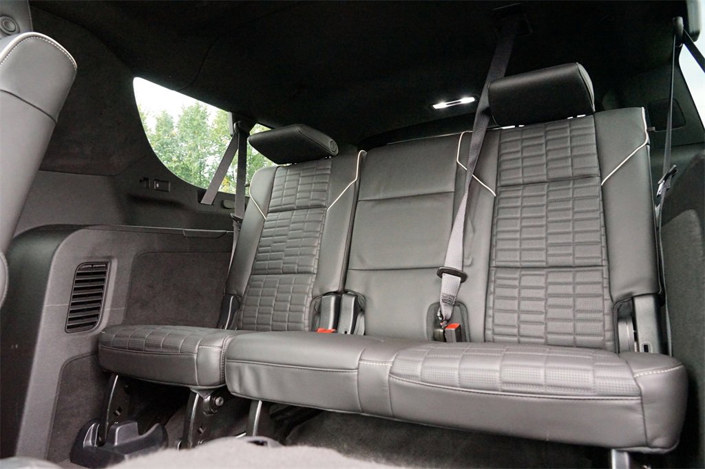 Used 2023 Cadillac Escalade ESV Sport Platinum w/ LPO, ONYX Package image 27