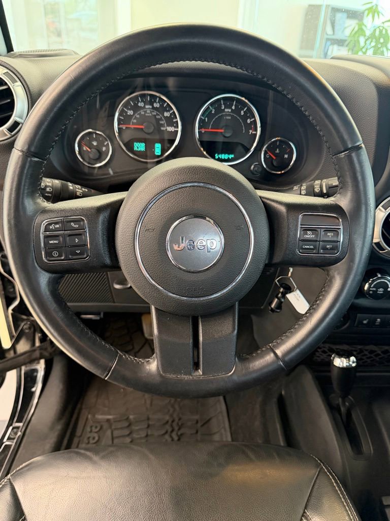 Used 2018 Jeep Wrangler Sahara w/ Connectivity Group AWD/4WD image 21