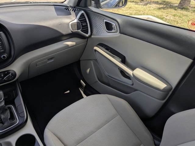 Certified 2020 Kia Soul LX FWD image 17