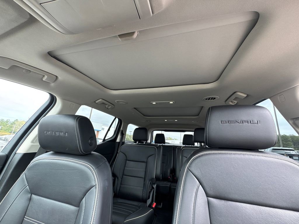 Used 2023 GMC Acadia Denali w/ Denali Technology Package image 34
