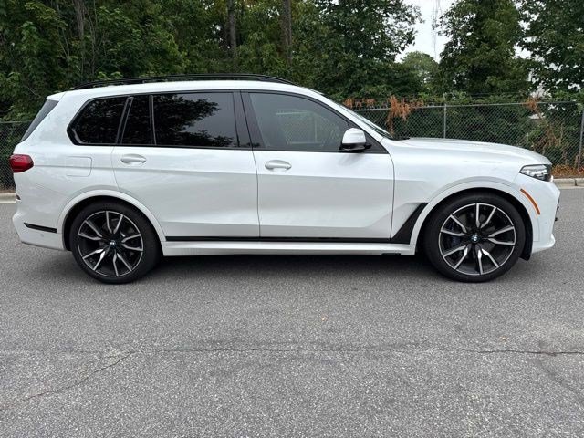 Used 2019 BMW X7 xDrive50i w/ Dynamic Handling Package AWD/4WD image 12