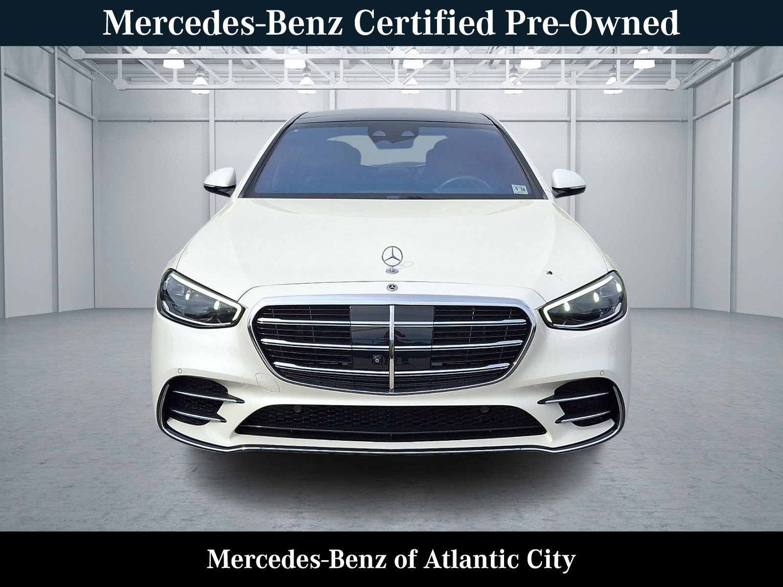 Used 2023 Mercedes-Benz S 580 4MATIC Sedan image 2