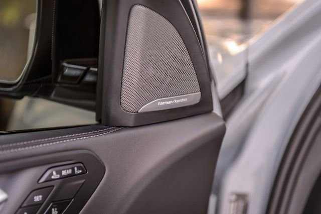 Used 2023 BMW X7 xDrive40i w/ M Sport Package image 59