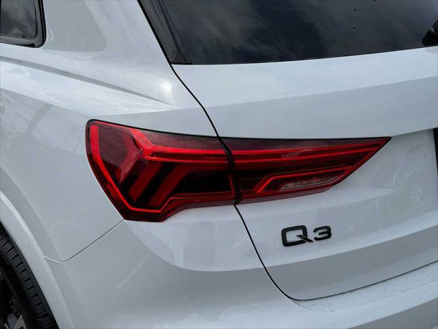Certified 2025 Audi Q3 2.0T Premium Plus w/ Premium Plus Package image 14