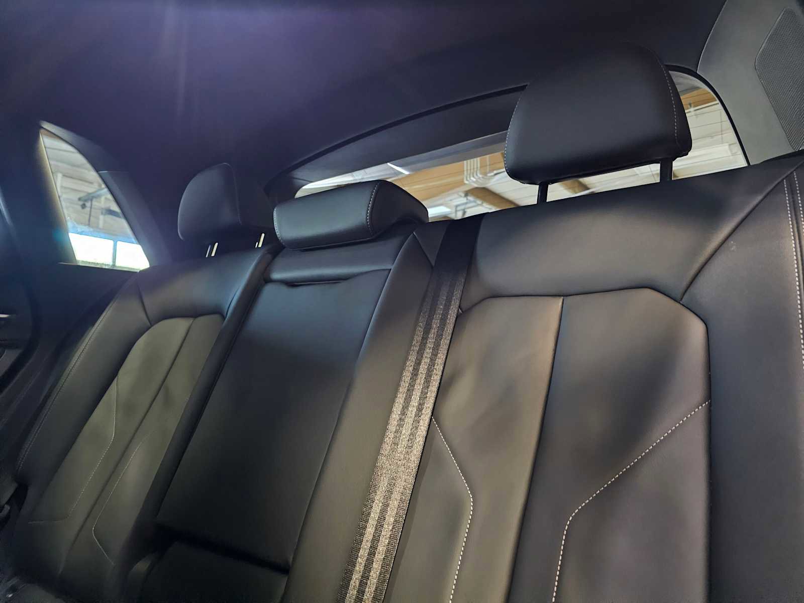 Used 2025 Audi Q3 2.0T Premium w/ Convenience Package image 19
