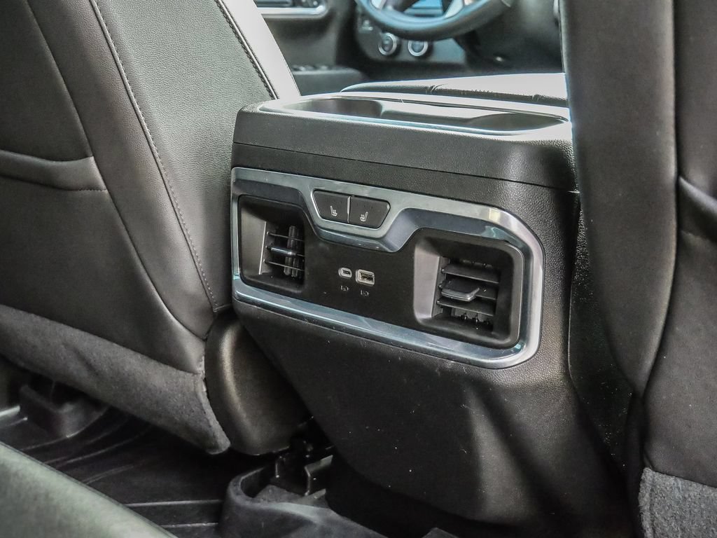Used 2024 Chevrolet Silverado 2500 High Country w/ High Country Premium Package AWD/4WD image 31