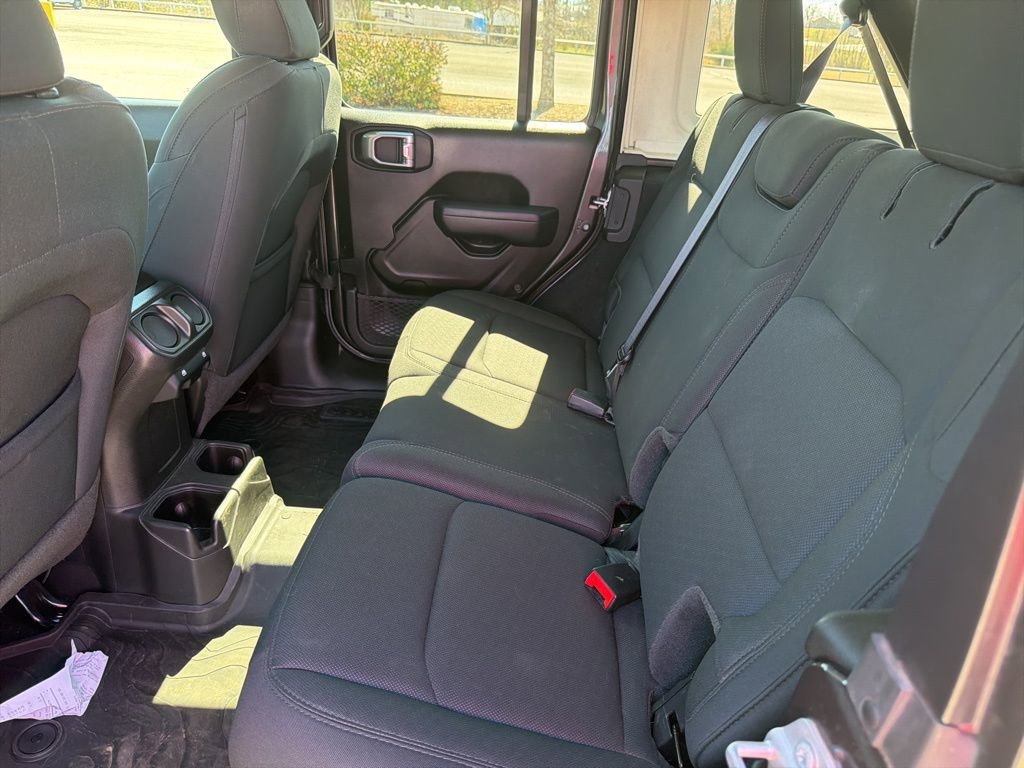 Used 2022 Jeep Wrangler Unlimited Willys image 19