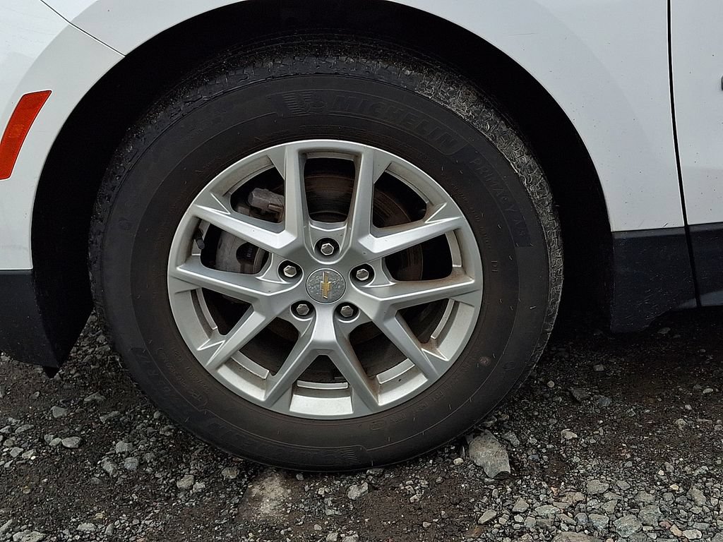 Used 2023 Chevrolet Equinox LS w/ LS Convenience Package FWD image 32