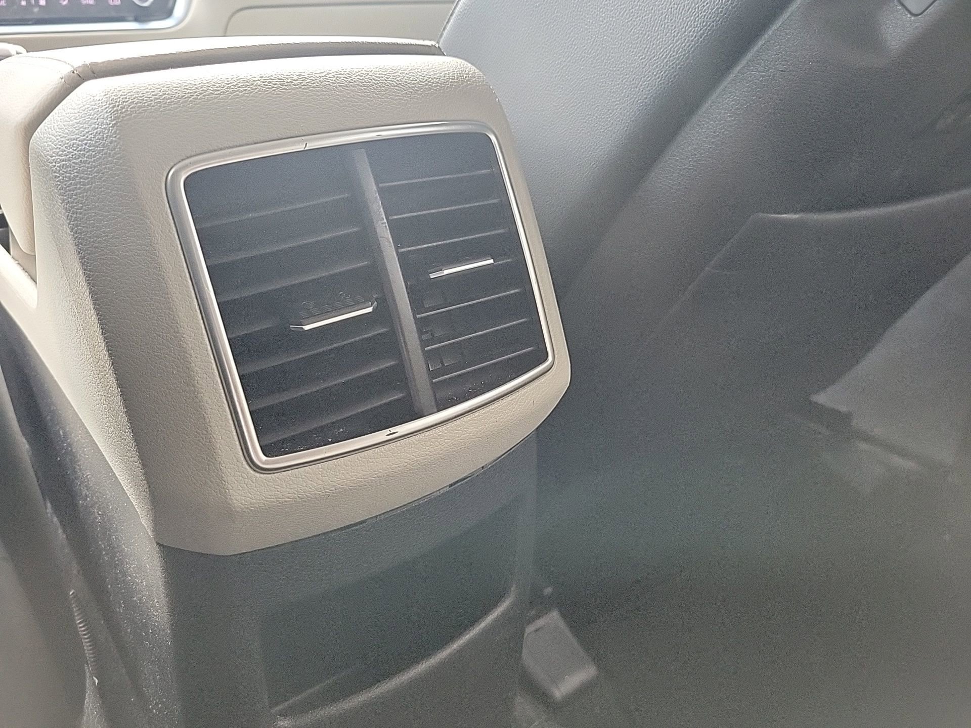 Used 2023 Kia Sportage EX image 18