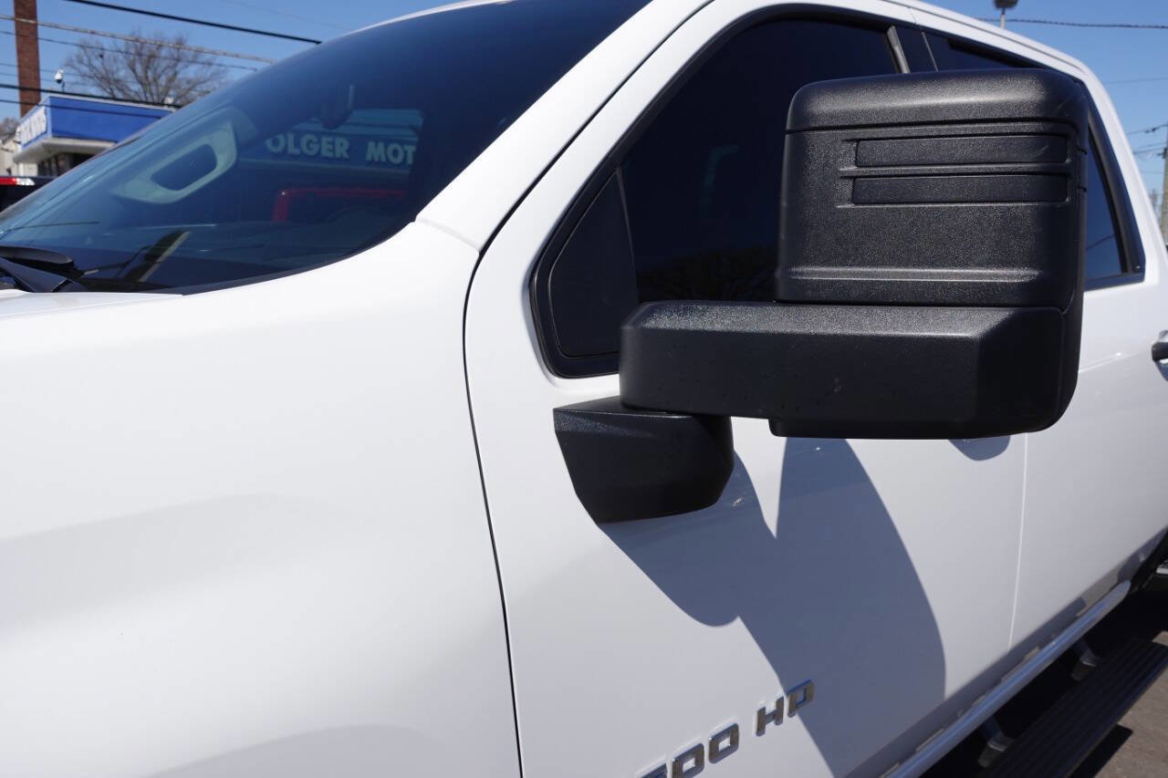 Used 2025 Chevrolet Silverado 2500 W/T AWD/4WD image 8