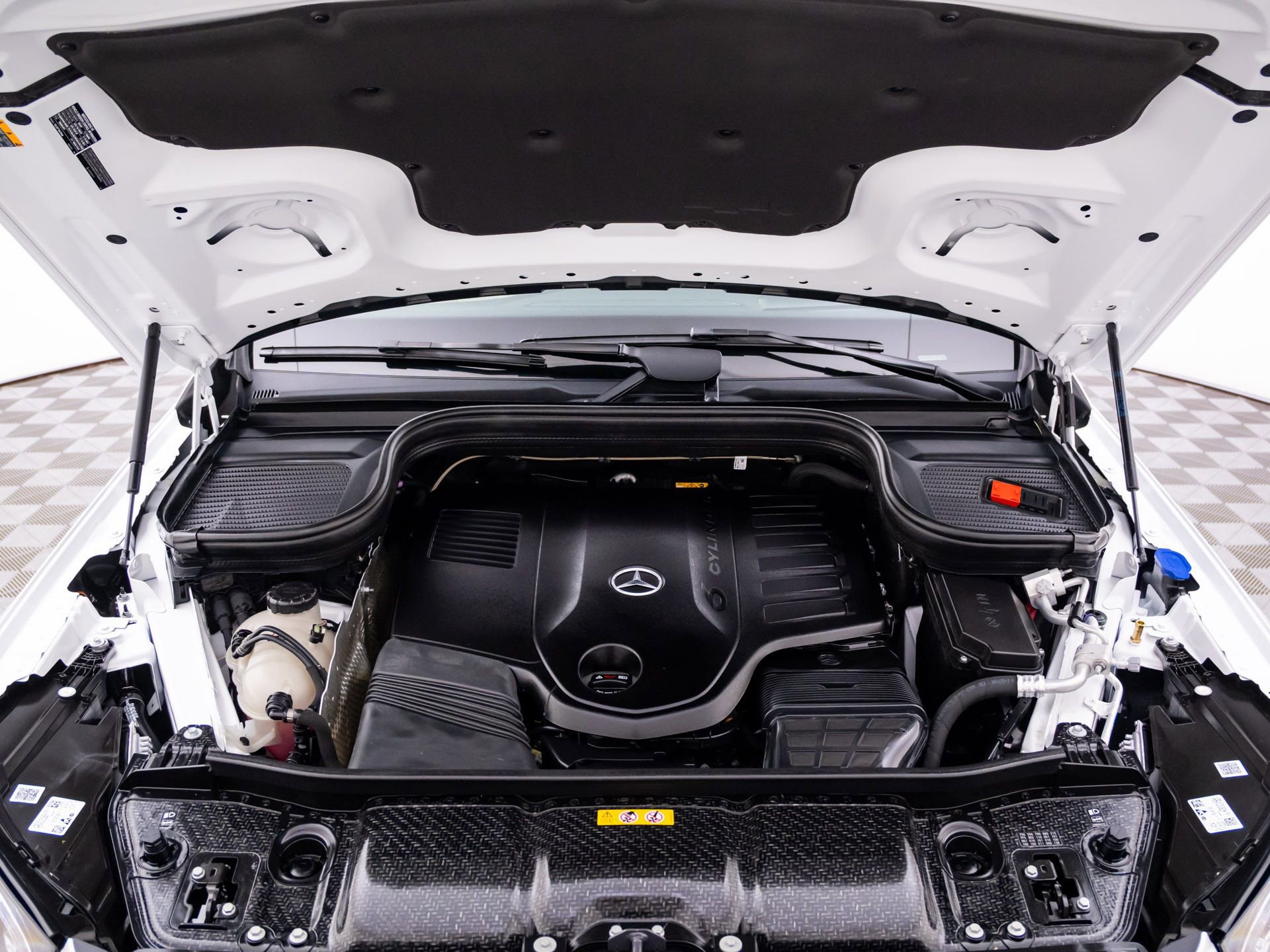 Used 2026 Mercedes-Benz GLS 450 4MATIC image 34