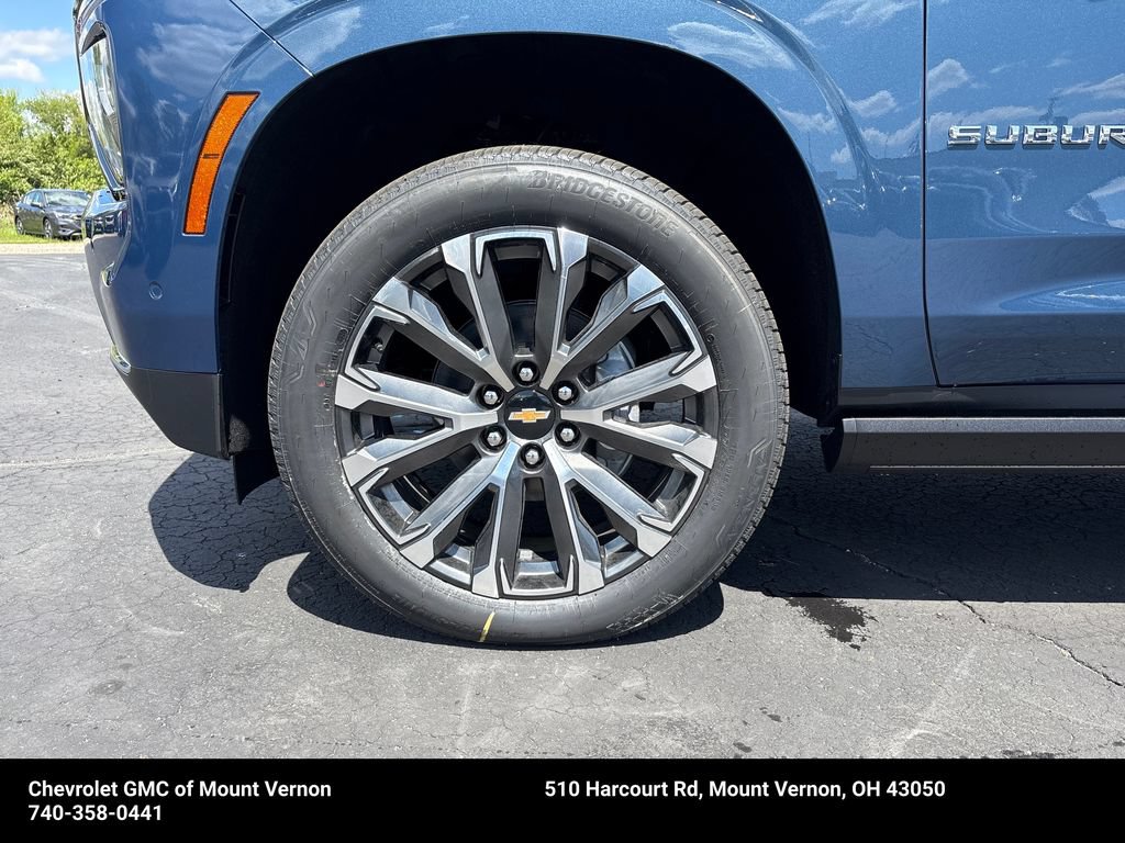 New 2026 Chevrolet Suburban High Country AWD/4WD image 24