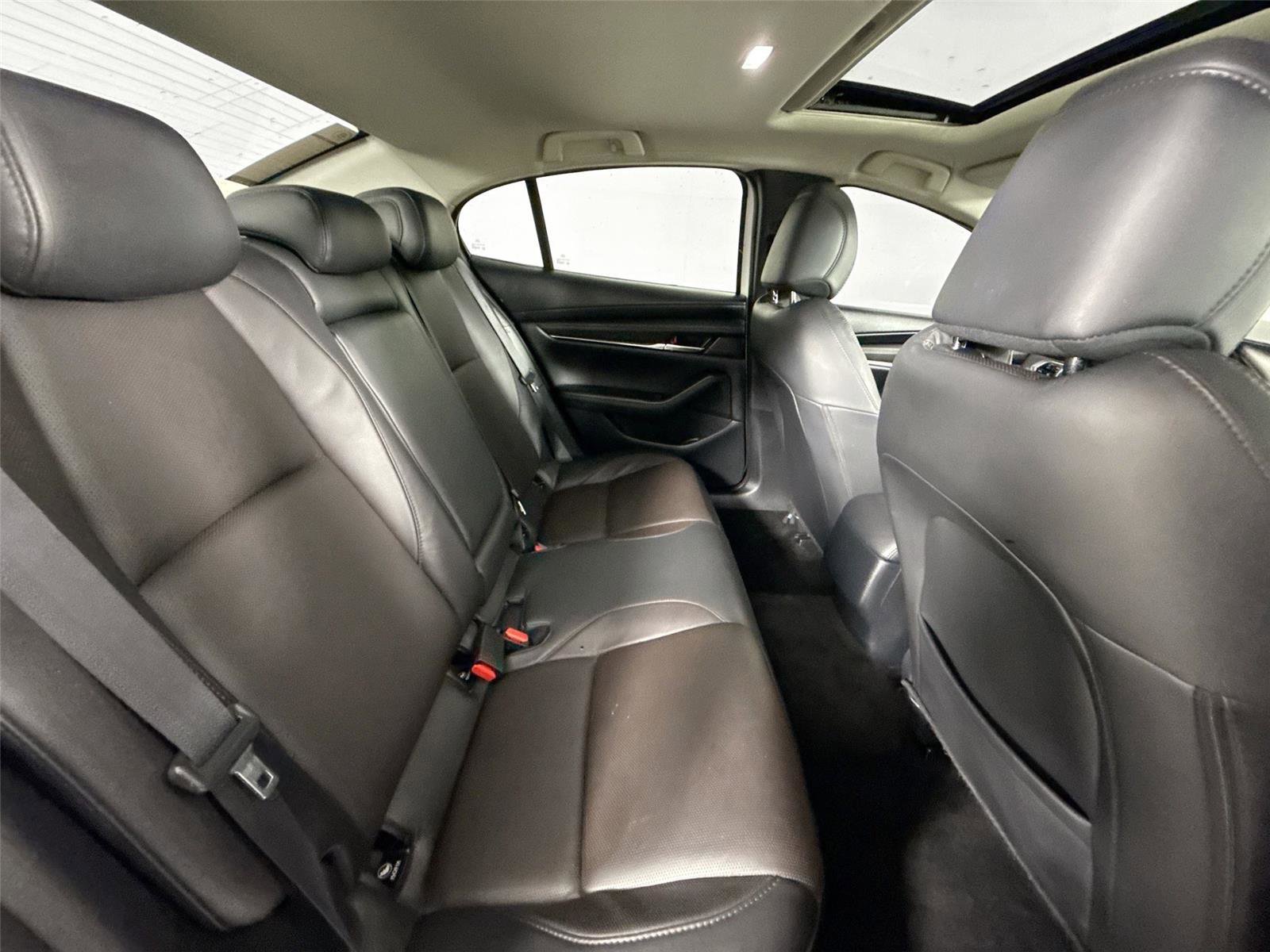 Certified 2024 MAZDA MAZDA3 2.5 Turbo Sedan w/Premium Plus image 39