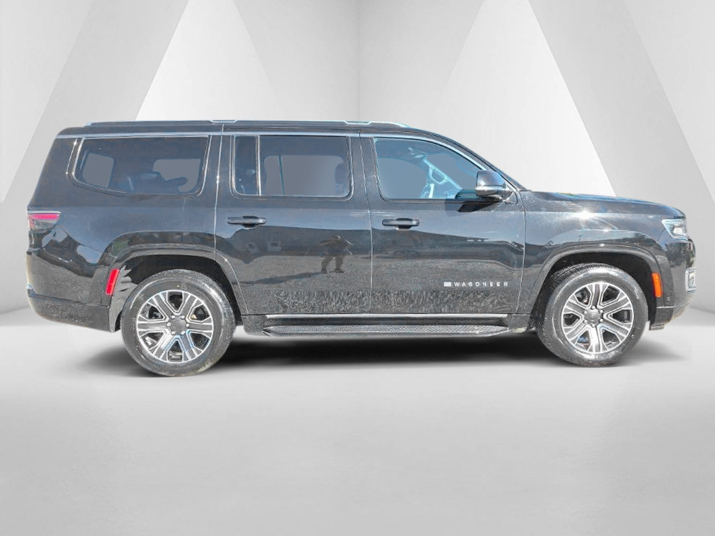 Used 2024 Jeep Wagoneer Series II w/ Flexible Seating Group AWD/4WD image 5