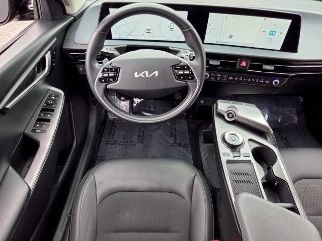 Used 2024 Kia EV6 Light RWD image 11
