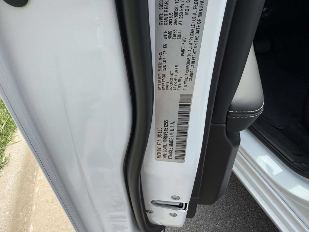 New 2027 Jeep Grand Cherokee Limited AWD/4WD image 34