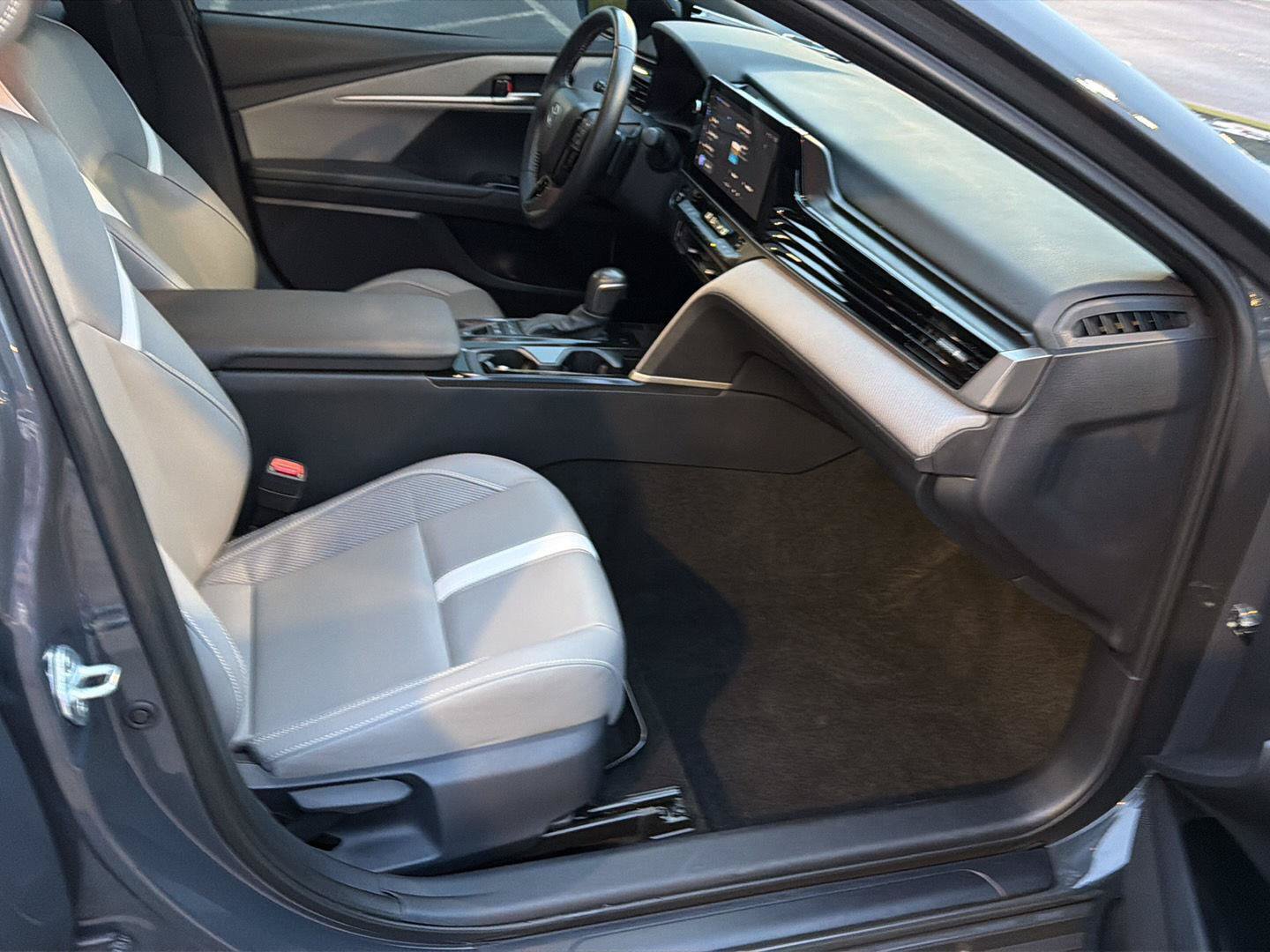 Used 2025 Toyota Camry SE w/ Multimedia Upgrade Package FWD image 13