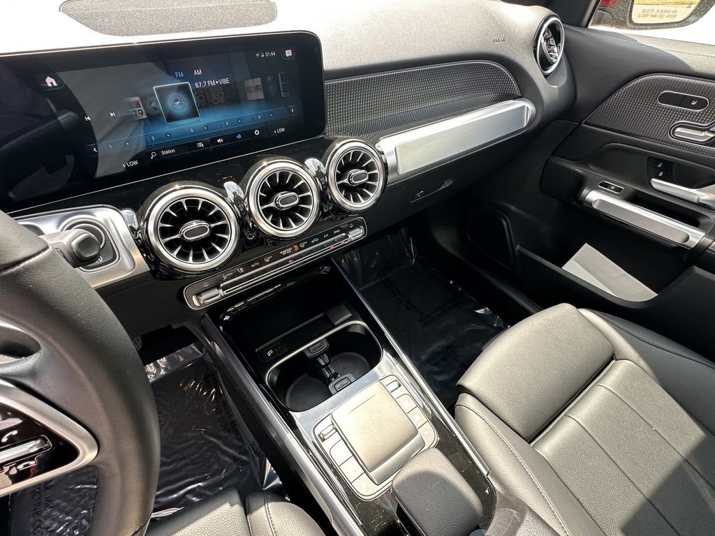 Certified 2022 Mercedes-Benz GLB 250 4MATIC image 32