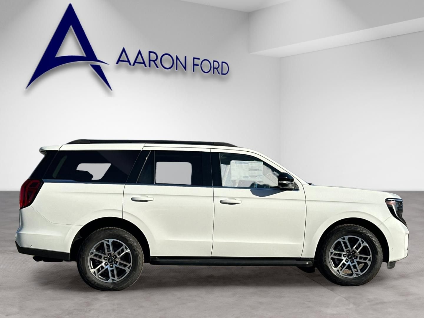 New 2025 Ford Expedition Active image 7