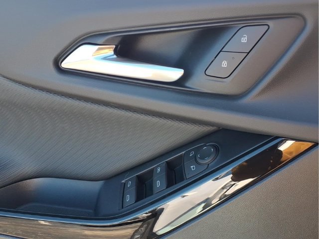New 2027 Chevrolet Equinox LT w/ LPO, Floor Liner Package AWD/4WD image 13