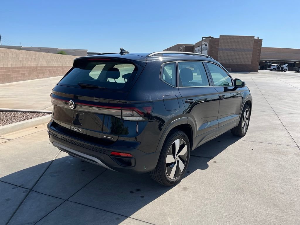 Used 2025 Volkswagen Taos S AWD/4WD image 9