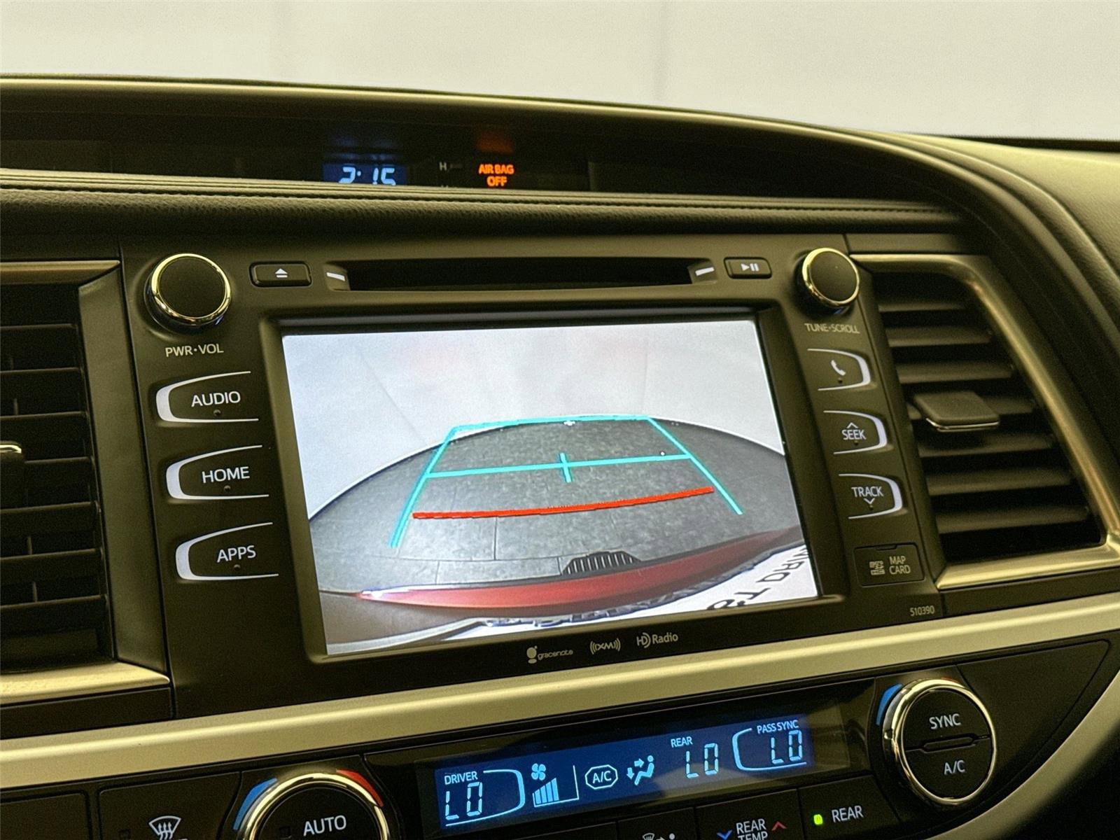 Used 2019 Toyota Highlander SE AWD/4WD image 24