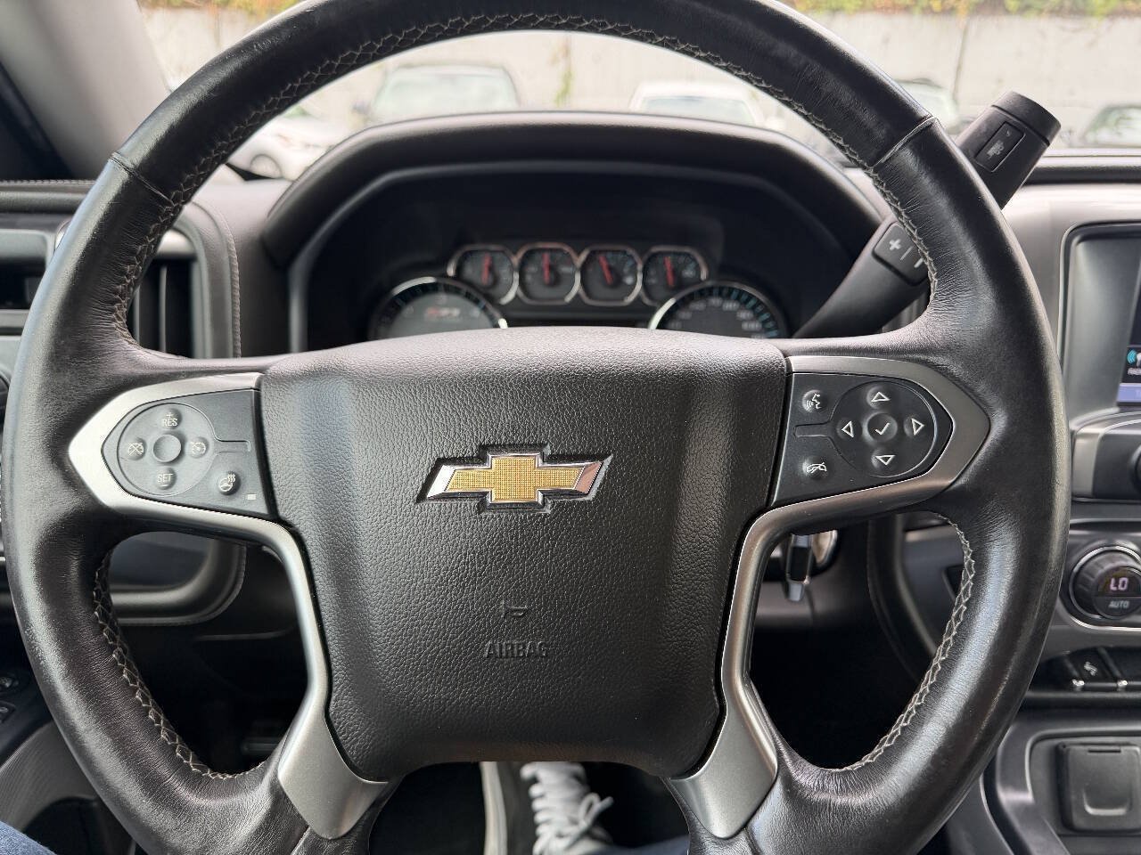 Used 2017 Chevrolet Silverado 1500 LTZ Z71 w/ LTZ Plus Package AWD/4WD image 17