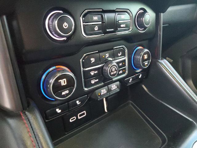 Used 2022 Chevrolet Suburban RST w/ Luxury Package image 75