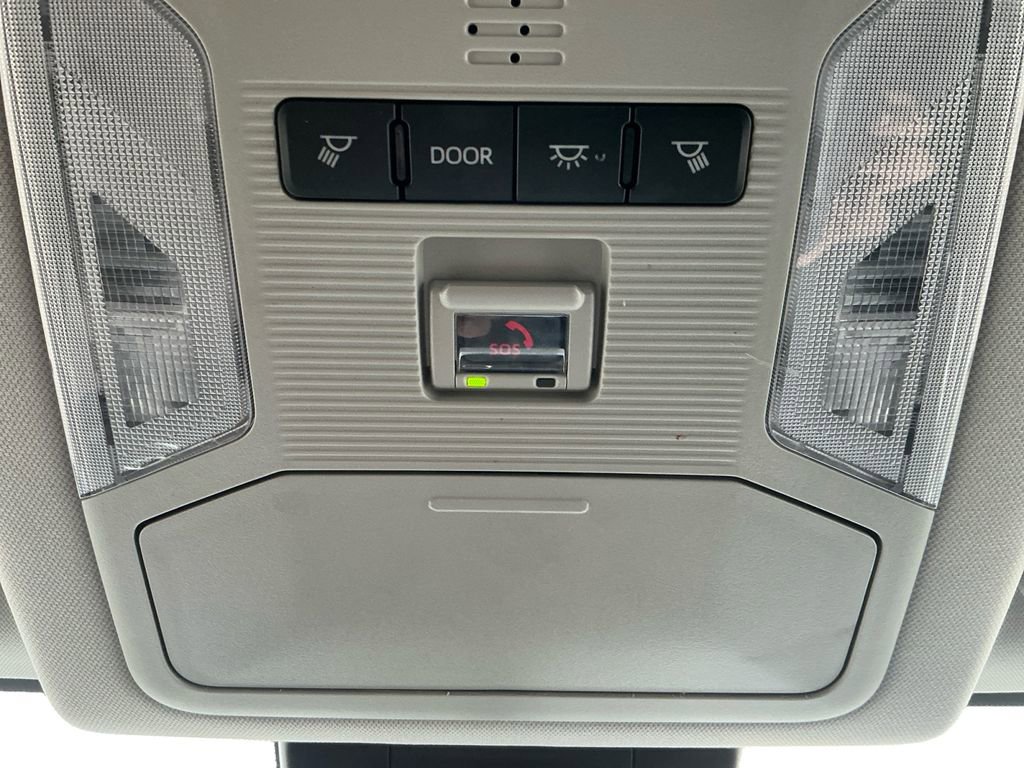 Used 2024 Toyota RAV4 XLE image 25