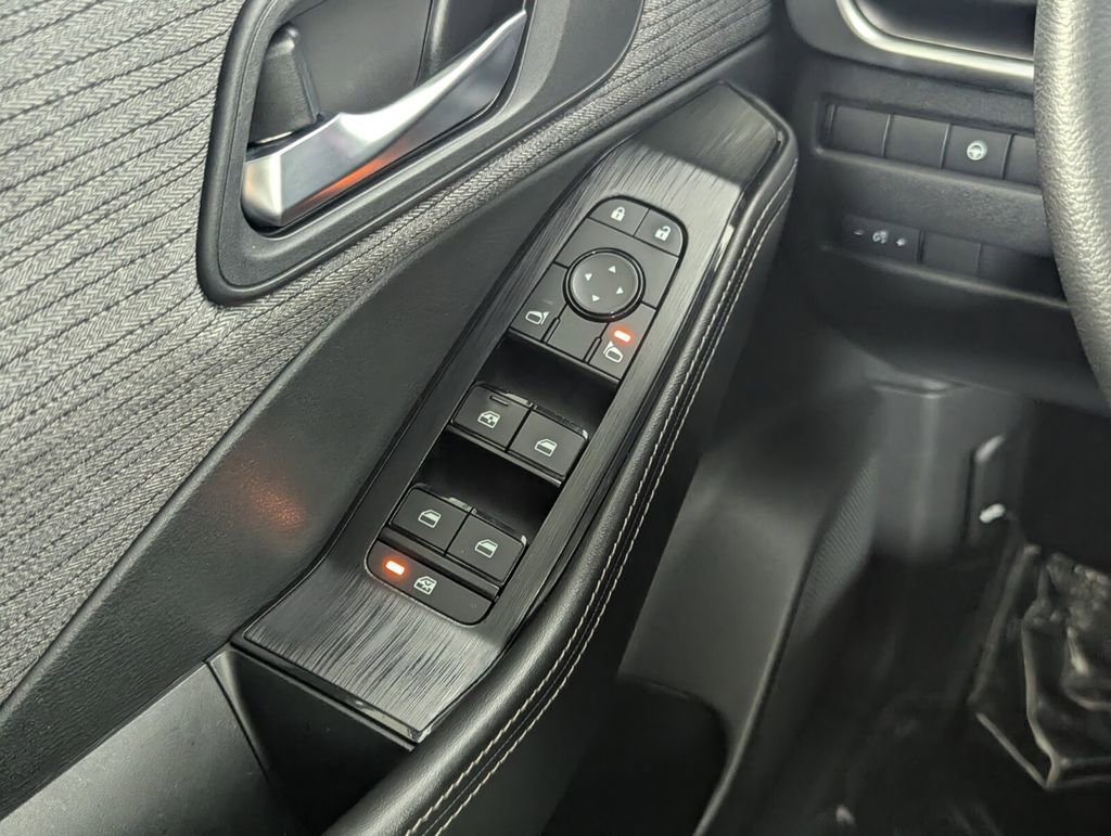 Used 2021 Nissan Rogue SV FWD image 15