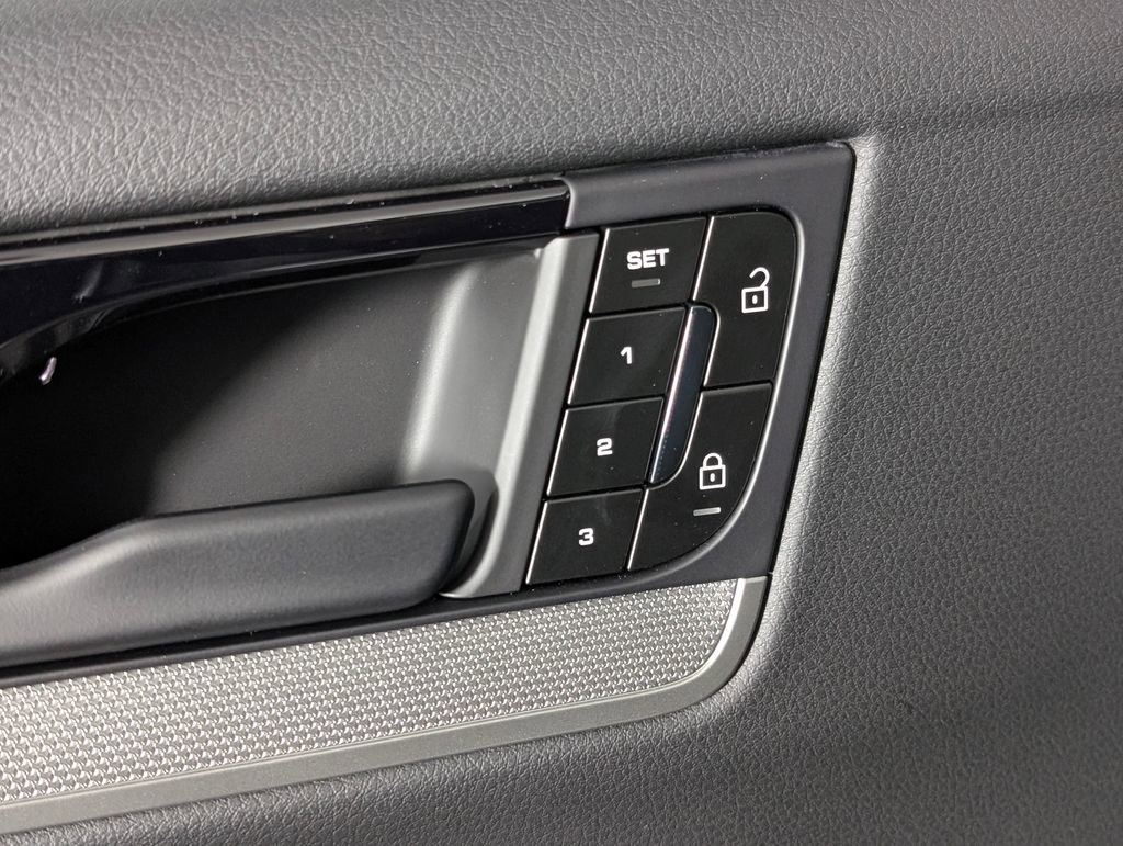 New 2026 Porsche Cayenne Coupe image 27