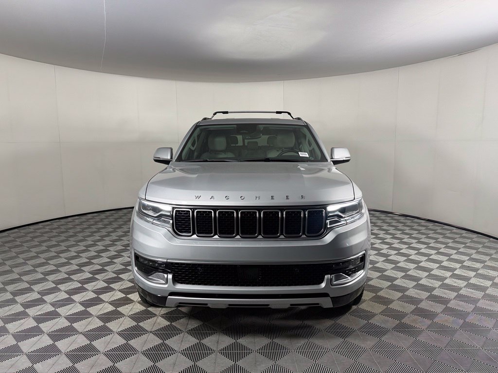 Used 2022 Jeep Wagoneer Series II w/ Premium Group I RWD image 2