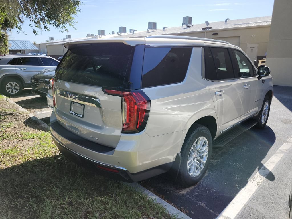 Used 2023 GMC Yukon SLT RWD image 2
