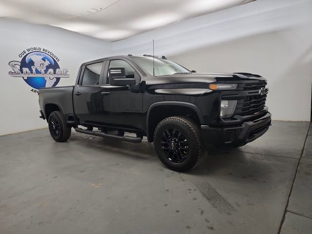 Used 2026 Chevrolet Silverado 2500 Custom w/ Custom Value Package image 11