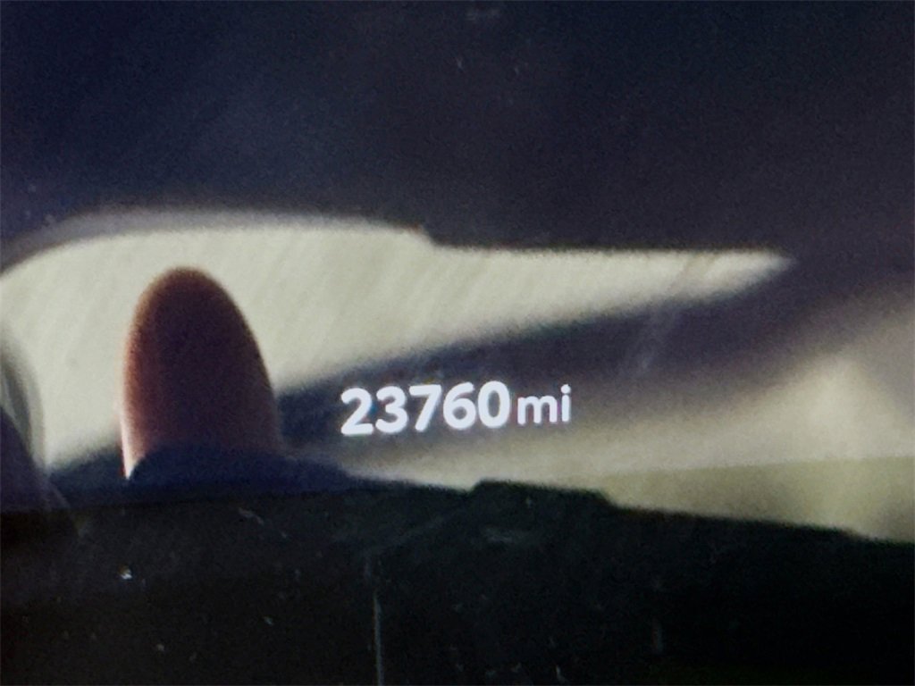 Used 2023 Toyota Highlander Limited image 4