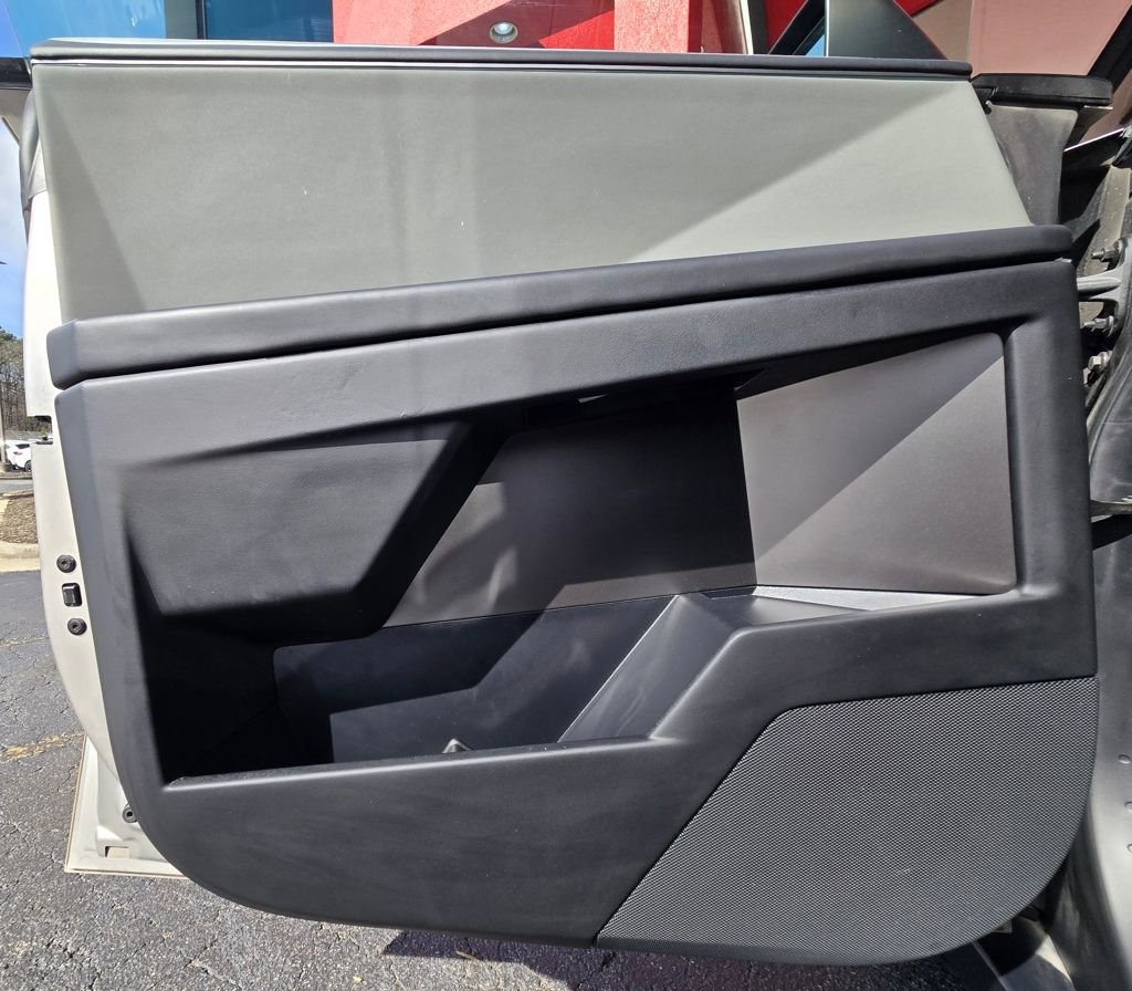 Used 2024 Tesla Cybertruck AWD Crew Cab image 17