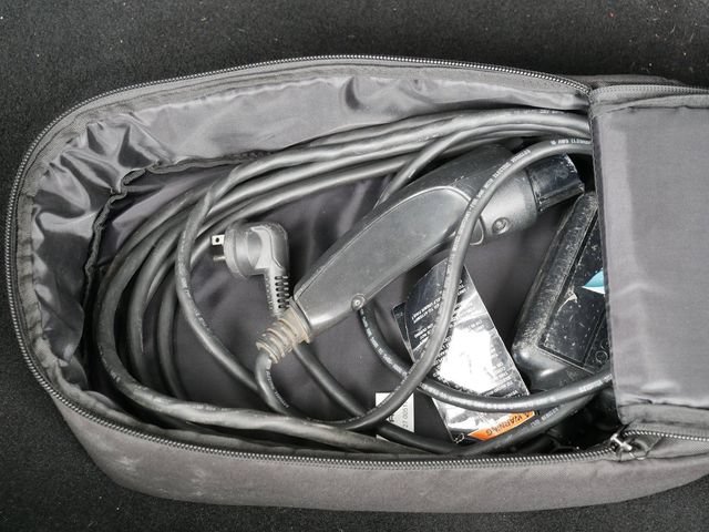 Used 2017 Chrysler Pacifica Premium FWD image 19