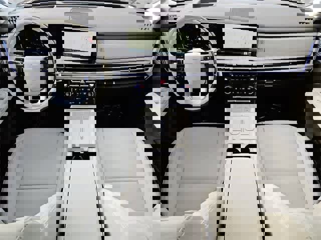 Certified 2025 Hyundai Santa Fe Calligraphy image 15