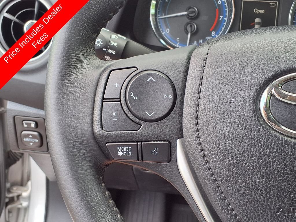 Used 2018 Toyota Corolla XLE FWD image 28