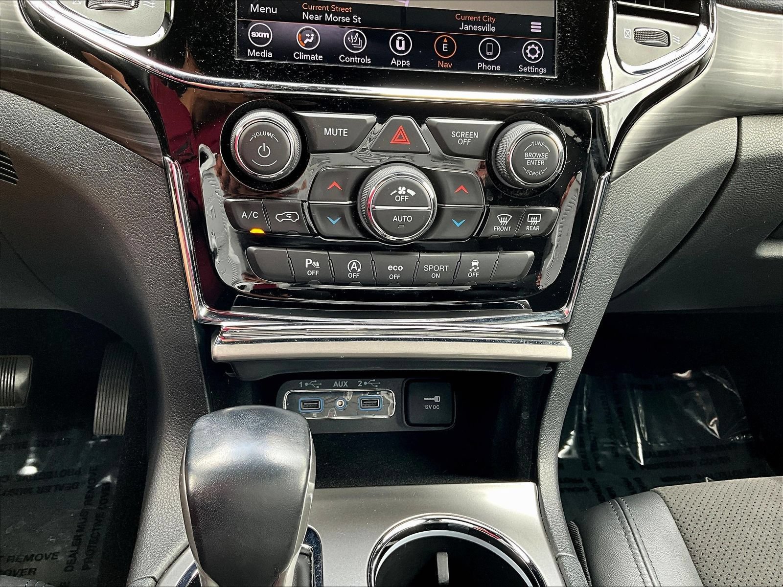 Used 2020 Jeep Grand Cherokee Altitude AWD/4WD image 17