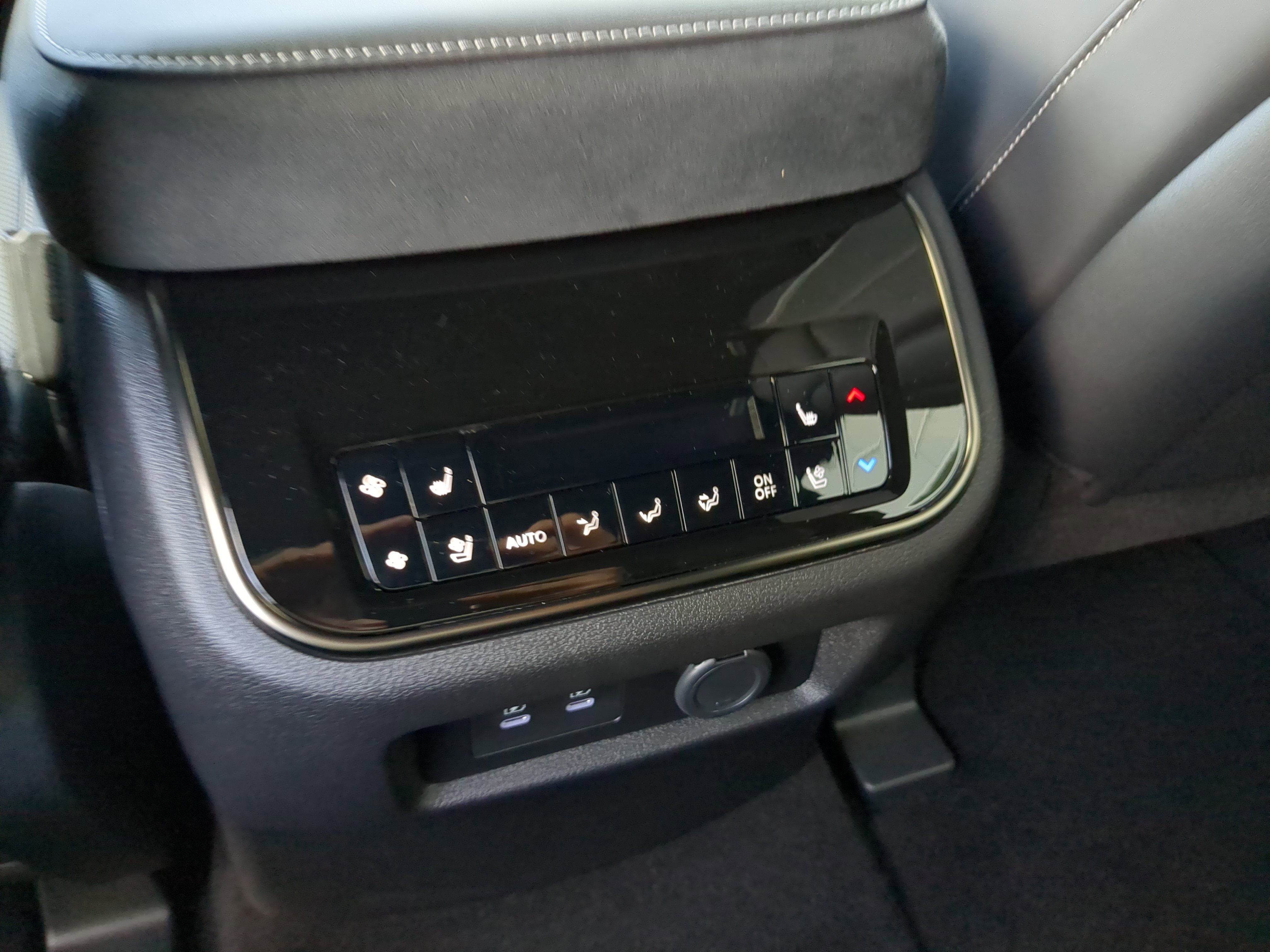 New 2026 INFINITI QX80 Autograph w/ Premium Cargo Package image 15