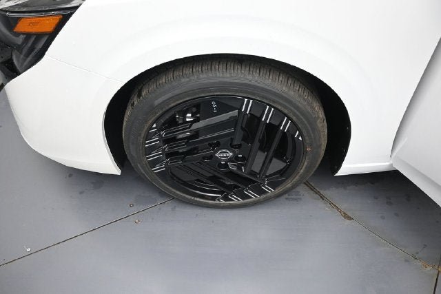New 2027 Nissan Sentra SR FWD image 32